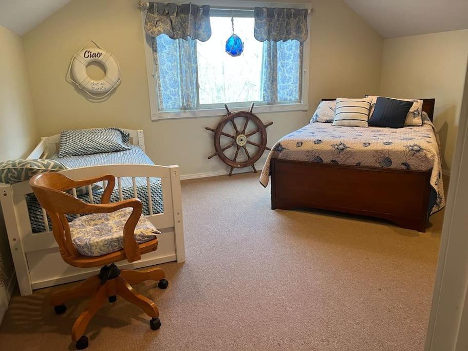 Acorn Resort A Unique Retreat Cabin, 13 Acres Land Bloomington Exteriör bild